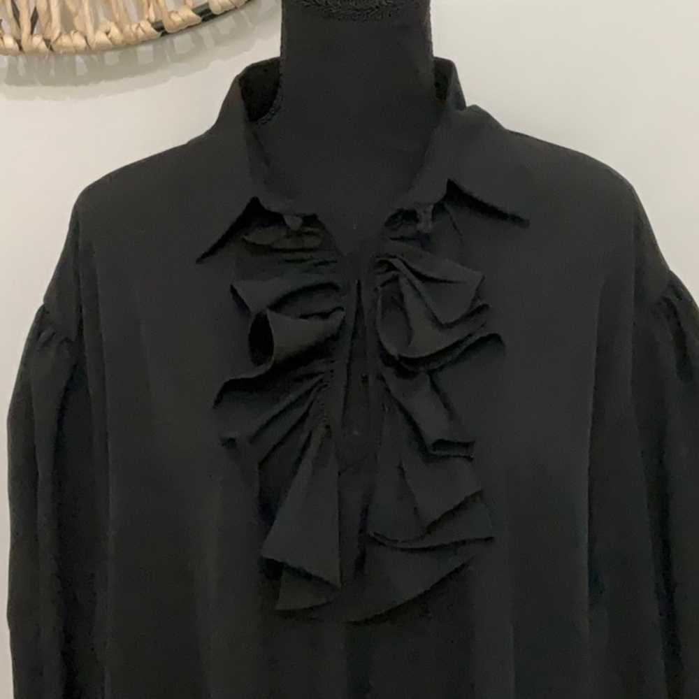 Chic Black Ruffled Blouse - Picture 2 of 6
